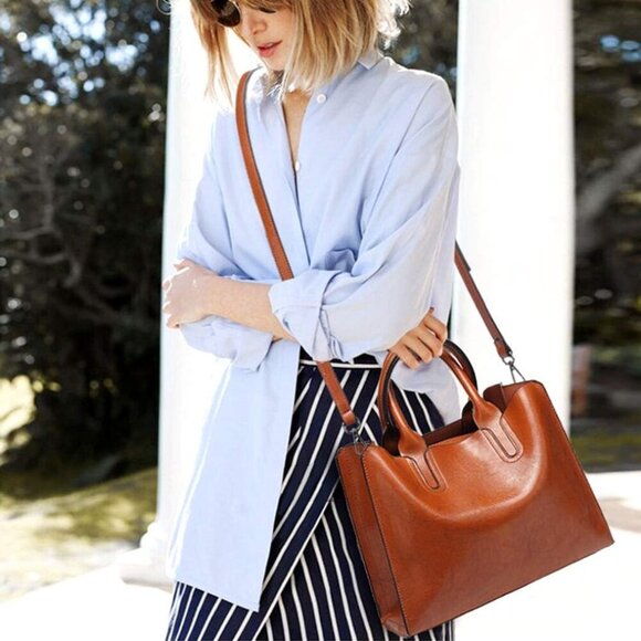 Elegant Brown Leather Tote Bag for Women: Versatile & Stylish Organizer - Picture 7 of 7